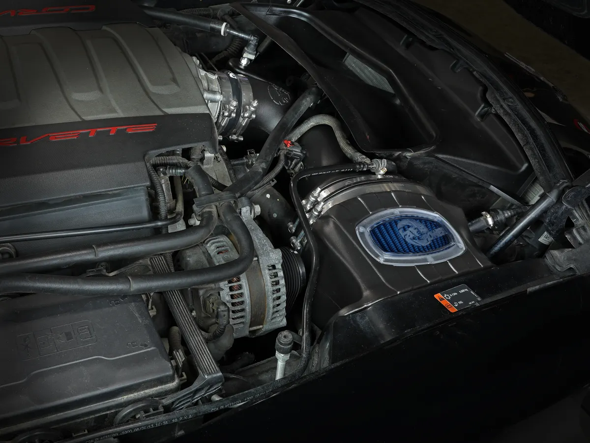 AFE Momentum نظام سحب هواء بارد مع Pro 5R لكورفيت ستينغراي C7 6.2L 2014-2019 2