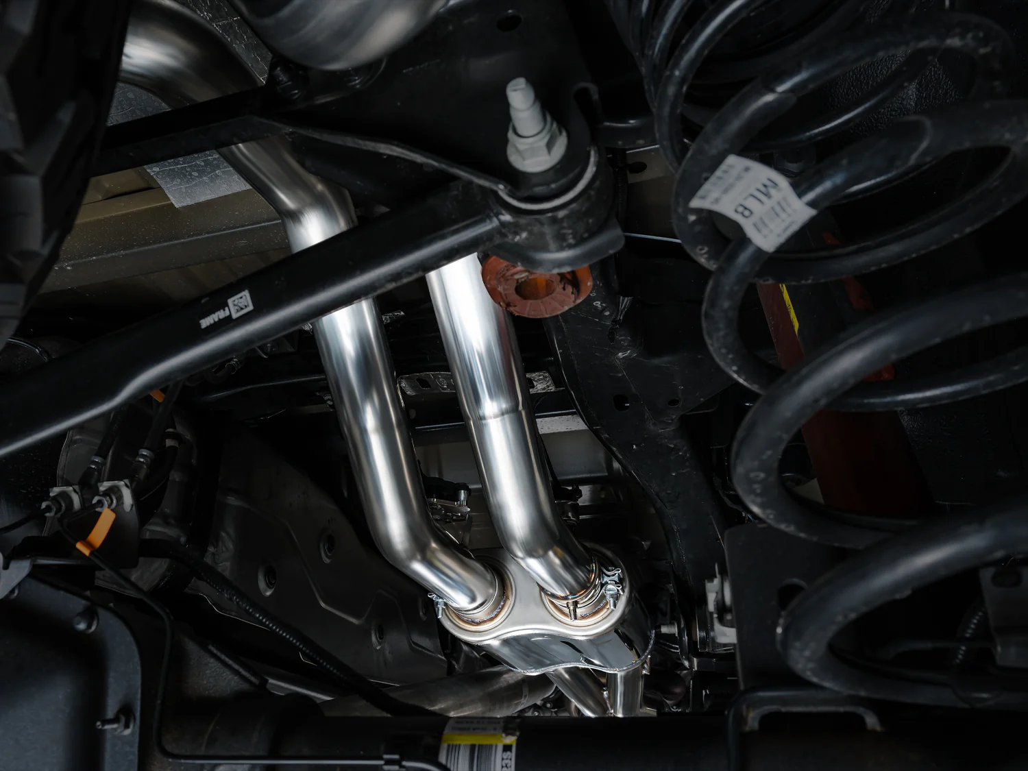 مجموعة العادم AWE لسيارة Ford F-150 Raptor 3.5L 2021+ 6