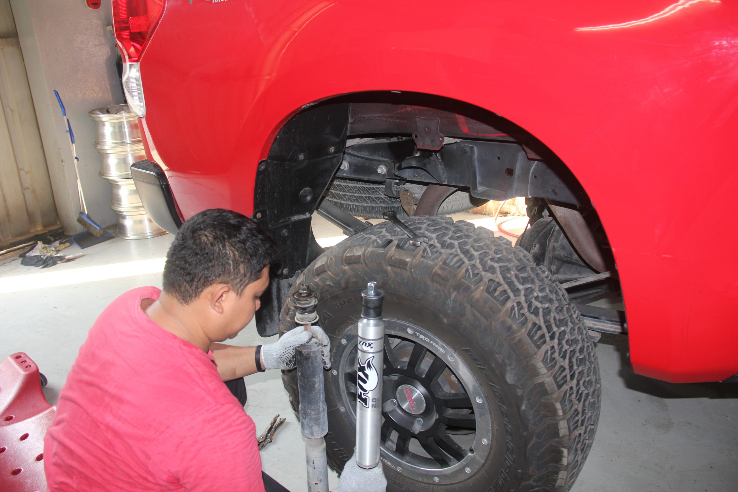 Fox Shocks 2.0 Series أمامي وخلفي Toyota Tundra 2007-2021 2