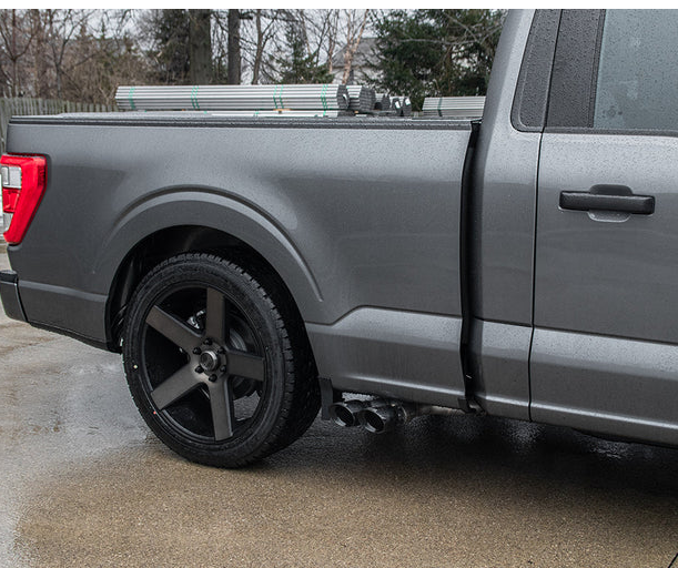 عادم CORSA Cat-Back Xtreme 3.0 بوصة (122WB، طرف مزدوج أسود، مخرج إطارات الأمامي) Ford F150 V8 5.0L 2 2