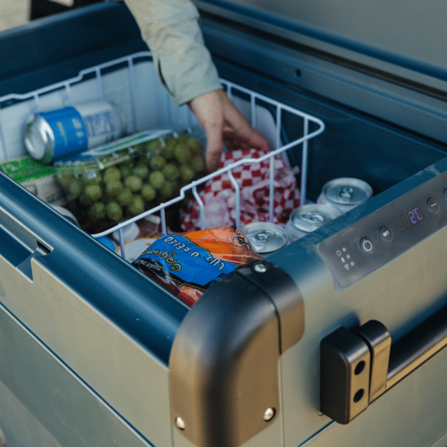 مبرد وفريزر متنقل Dometic CFX2-28 6
