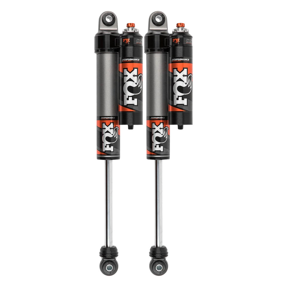 صدمات Fox Shocks الأمامية والخلفية 2.5 من سلسلة Performance Elite لشاحنات GM 2500 /3500 HD 2020-2026 2